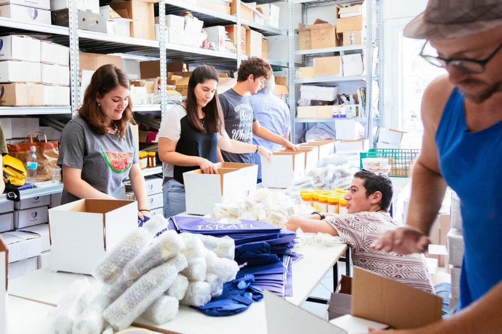 Packing Israeli gifts and kosher food