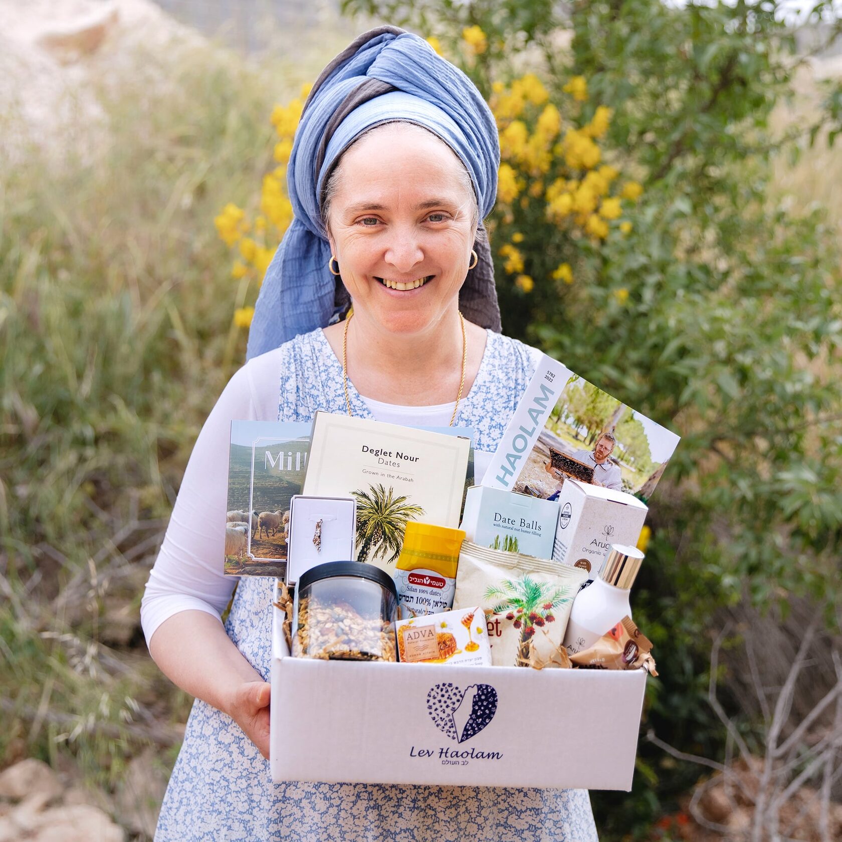 Unboxing experience: kosher and handmade gifts from Israel